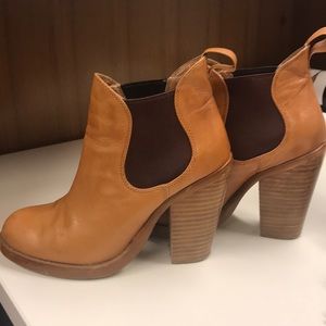 SEYCHELLES Gultar leather booties size 7.5